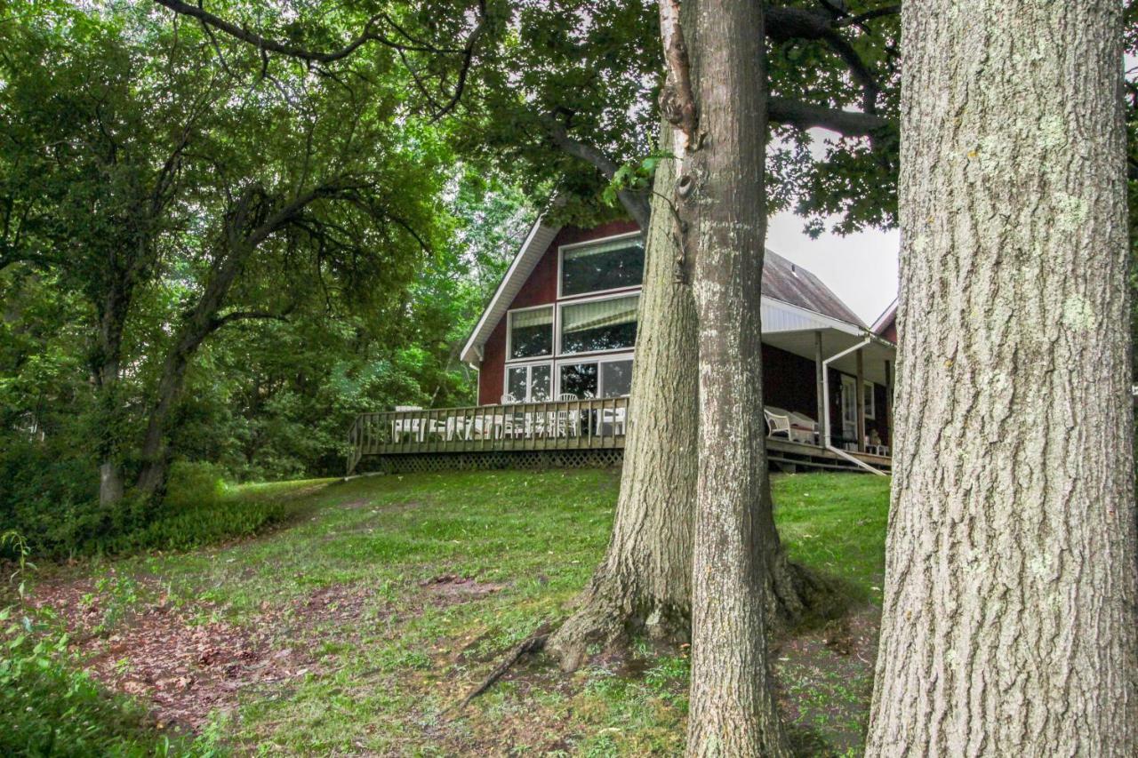 Southern Point Cottage At Inselheim Road South Hero Exterior photo